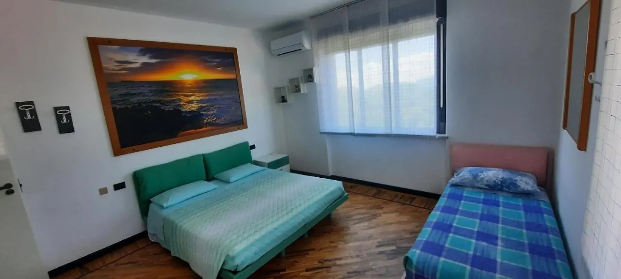 La Terrazza Casa Vacanza Carenno 0*,  Italy