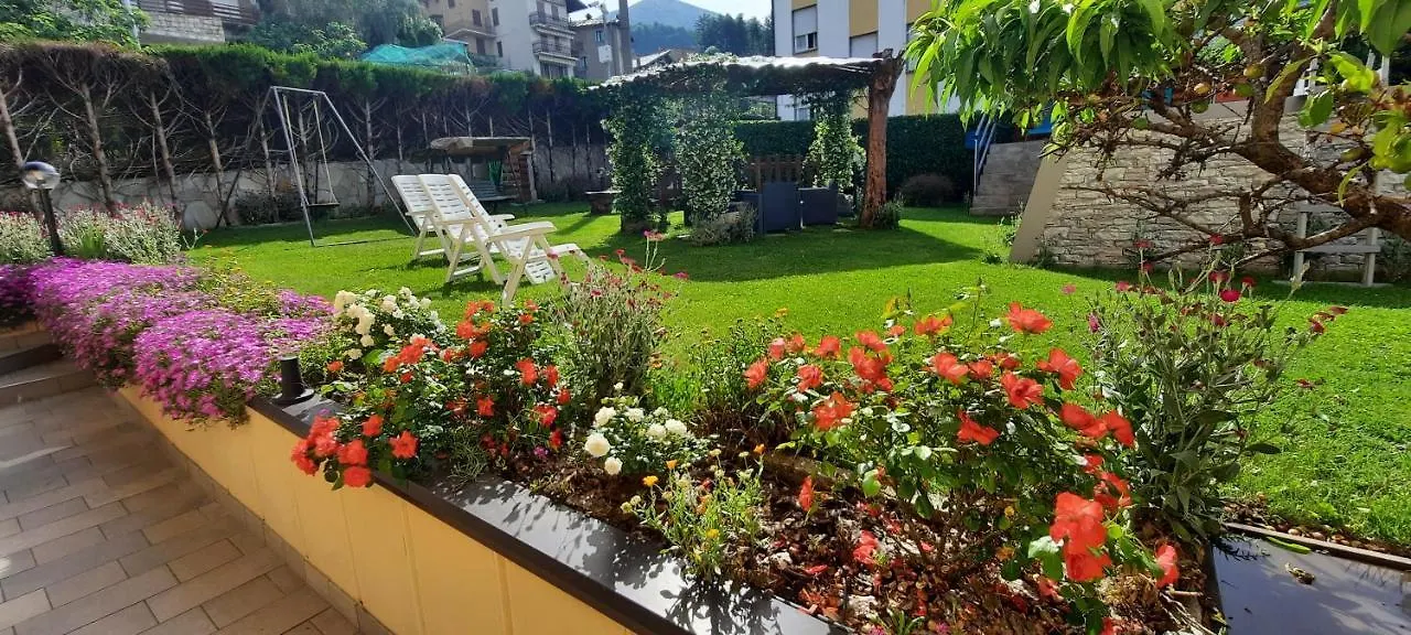 Apartment La Terrazza Casa Vacanza Carenno Italy