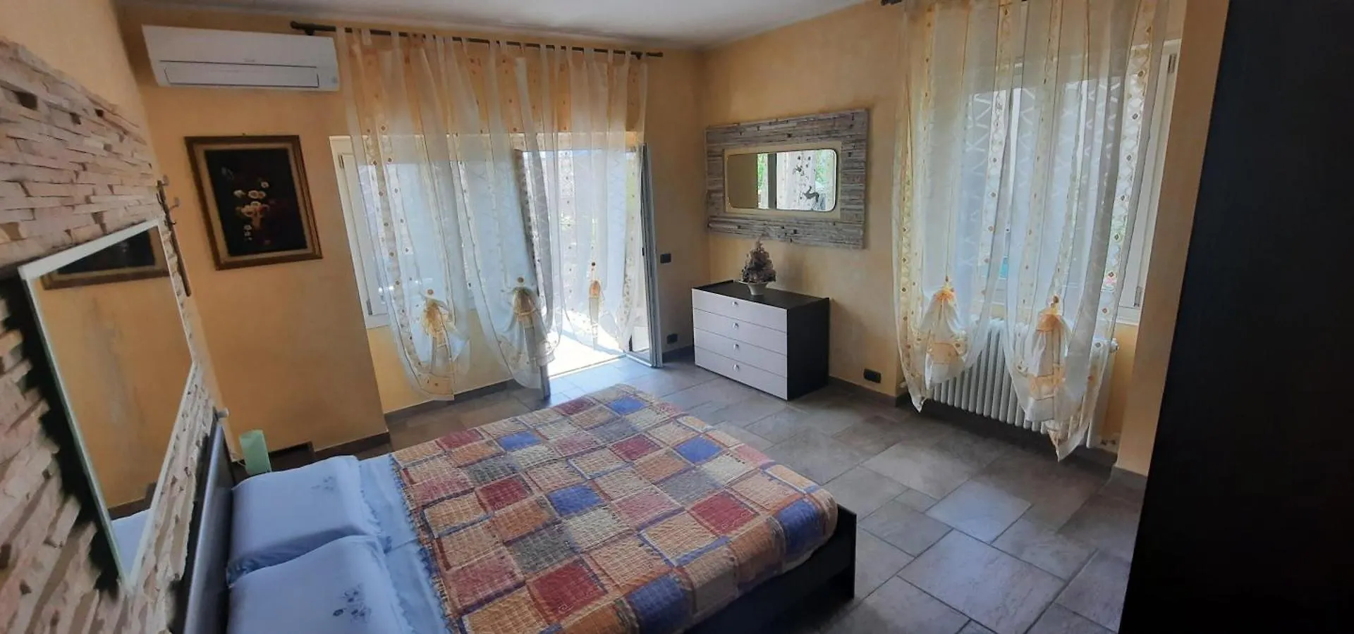 Apartment La Terrazza Casa Vacanza Carenno Italy