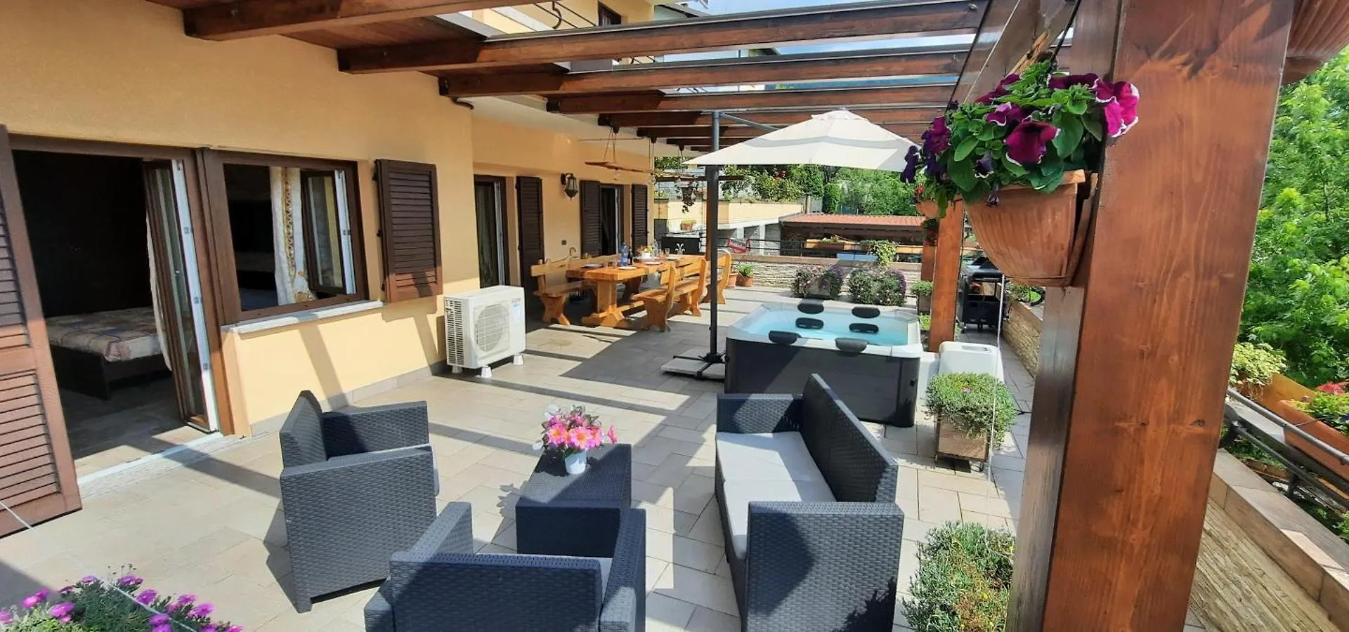 La Terrazza Casa Vacanza Carenno Apartment
