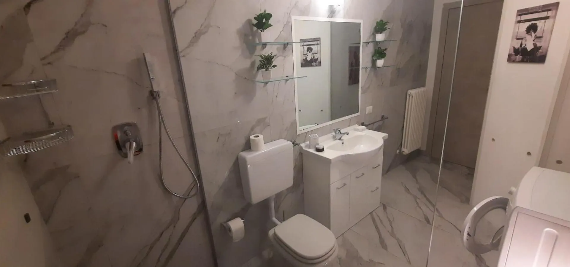 La Terrazza Casa Vacanza Carenno Italy